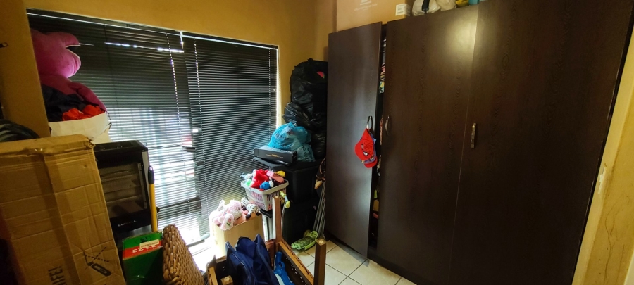 4 Bedroom Property for Sale in Sunbird Park Western Cape